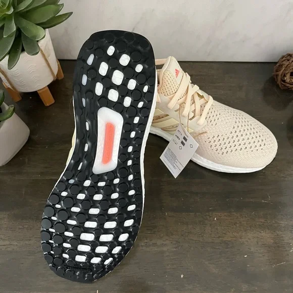 adidas UltraBOOST 1.0 DNA Ecru Tint Coral - Picture 9 of 9